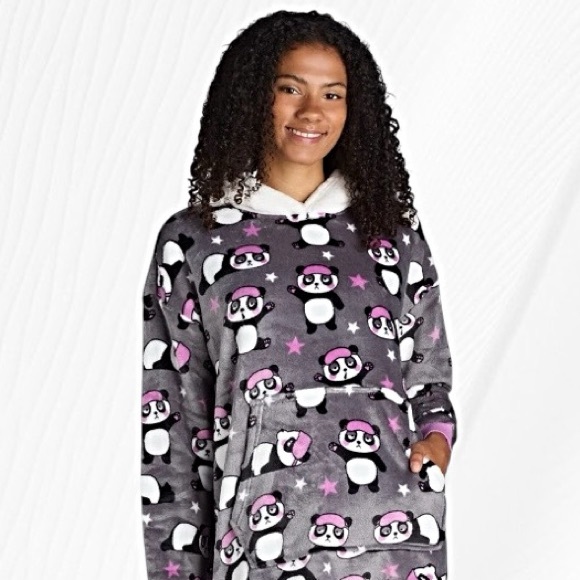 HOLIDAY TIME WOMEN’S PANDA 🐼 LOUNGER WITH HOOD - Picture 1 of 8